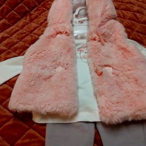 Infant bear outfit with vest